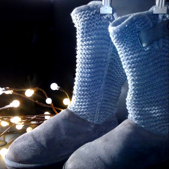 Woman's Knit Shiana Ugg Boots size 6 NWOT - Picture 7 of 10